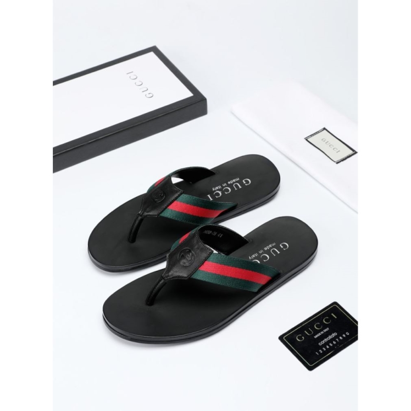G*u*i slippers